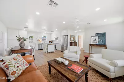 929 W Turney Avenue, Phoenix, AZ 85013 - Photo 2