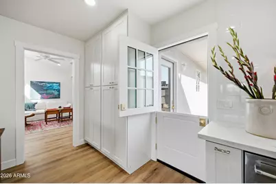 929 W Turney Avenue, Phoenix, AZ 85013 - Photo 12