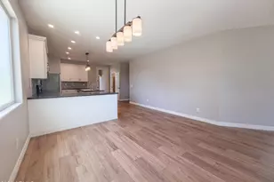 1729 S Desert View Pl, Apache Junction, AZ 85120 - Photo 8