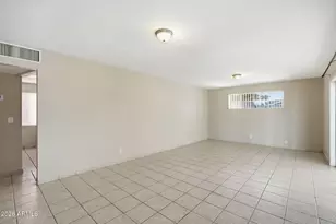 12449 N 29th Dr, Phoenix, AZ 85029 - Photo 2