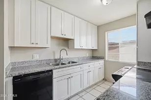 12449 N 29th Dr, Phoenix, AZ 85029 - Photo 8