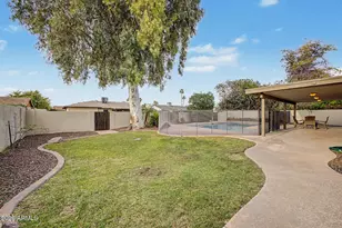 2428 E Cairo Dr, Tempe, AZ 85282 - Photo 16