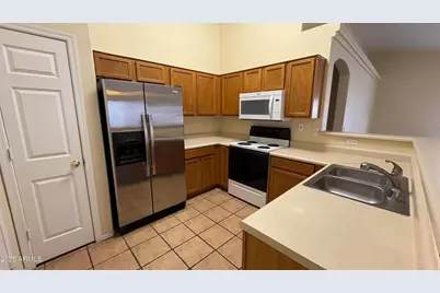 13002 W Hearn Road, El Mirage, AZ 85335 - Photo 8