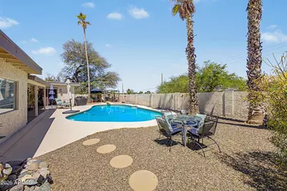 1132 E Village Circle Drive, Phoenix, AZ 85022 - Photo 38