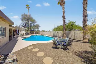 1132 E Village Circle Dr, Phoenix, AZ 85022 - Photo 38