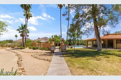 1132 E Village Circle Drive, Phoenix, AZ 85022 - Photo 44