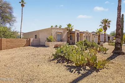 1132 E Village Circle Drive, Phoenix, AZ 85022 - Photo 8