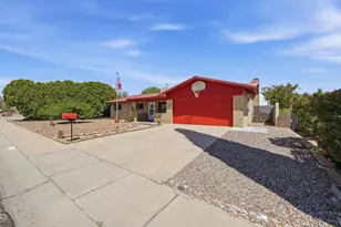 1065 N Catalina Dr, Sierra Vista, AZ 85635 - Photo 4