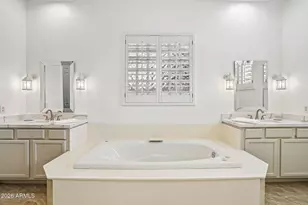 3969 E Navigator Ln, Phoenix, AZ 85050 - Photo 26