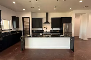 22227 W Dixileta Dr, Wittmann, AZ 85361 - Photo 4