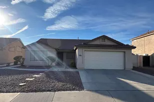 13709 W Cottonwood St, Surprise, AZ 85374 - Photo 4