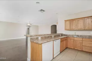 7402 N 84th Ave, Glendale, AZ 85305 - Photo 8