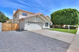 4266 E Millbrae Ln, Gilbert, AZ 85234 - Photo 4