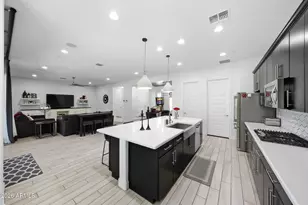 9743 W Desert Elm Ln, Peoria, AZ 85383 - Photo 10