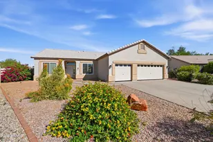 10873 W Oraibi Dr, Peoria, AZ 85373 - Photo 2