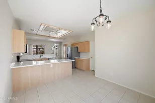 10873 W Oraibi Dr, Peoria, AZ 85373 - Photo 16