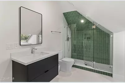 910 E Kaler Drive, Phoenix, AZ 85020 - Photo 34