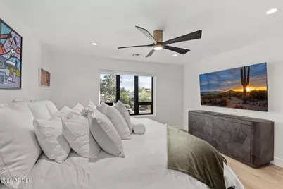 910 E Kaler Drive, Phoenix, AZ 85020 - Photo 18