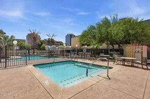 207 W Clarendon Ave, Phoenix, AZ 85013 - Photo 26