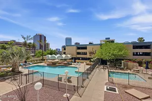 207 W Clarendon Ave, Phoenix, AZ 85013 - Photo 22
