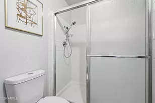 5525 E Thomas Rd, Phoenix, AZ 85018 - Photo 28