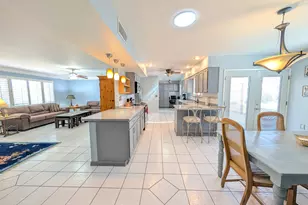 10214 W Clair Dr, Sun City, AZ 85351 - Photo 4