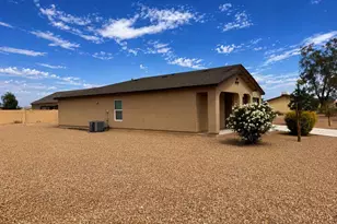 10574 W Catalina Dr, Arizona City, AZ 85123 - Photo 16