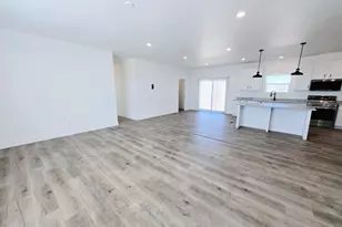 33016 W Cambridge Ave, Tonopah, AZ 85354 - Photo 10