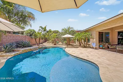 18471 W Paradise Lane, Surprise, AZ 85388 - Photo 8
