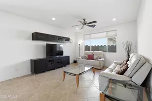 1784 W Pelican Dr, Chandler, AZ 85286 - Photo 2