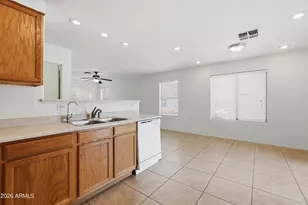 43708 W Bedford Dr, Maricopa, AZ 85138 - Photo 16