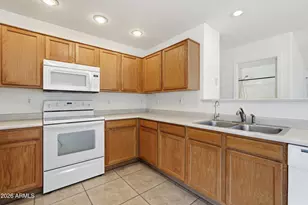 43708 W Bedford Dr, Maricopa, AZ 85138 - Photo 12