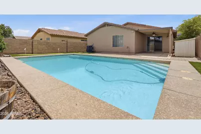 43708 W Bedford Drive, Maricopa, AZ 85138 - Photo 6