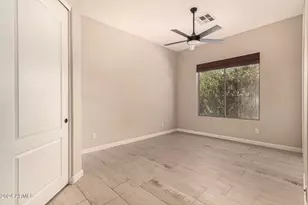 9246 W Molly Ln, Peoria, AZ 85383 - Photo 18