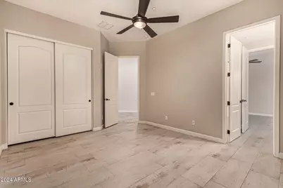 9246 W Molly Lane, Peoria, AZ 85383 - Photo 14