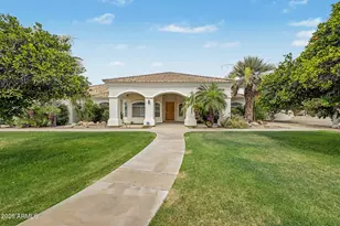 2266 N Lemon St, Mesa, AZ 85215 - Photo 2