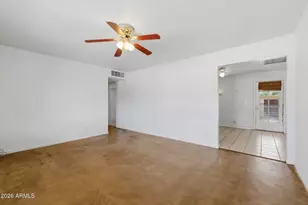 713 S Sycamore St, Mesa, AZ 85202 - Photo 6