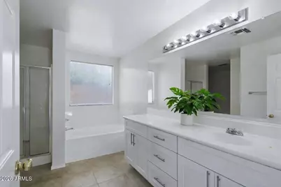 2933 W Maldonado Road, Phoenix, AZ 85041 - Photo 14