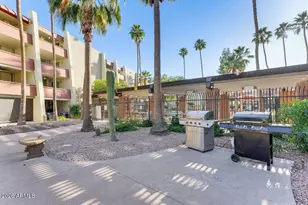 7625 E Camelback Rd, Scottsdale, AZ 85251 - Photo 18