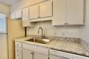 12602 N 21st Ave, Phoenix, AZ 85029 - Photo 6