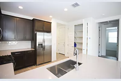 2250 E Kelly Drive, Gilbert, AZ 85298 - Photo 8
