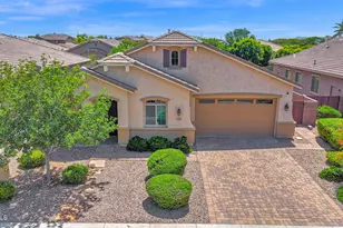 449 E Las Colinas Pl, Chandler, AZ 85249 - Photo 2