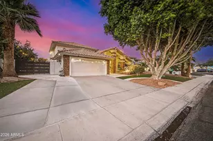 1734 E Queen Palm Dr, Gilbert, AZ 85234 - Photo 4