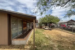 19253 E Church St, Black Canyon City, AZ 85324 - Photo 12