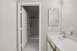 2134 E Broadway Rd, Tempe, AZ 85282 - Photo 28