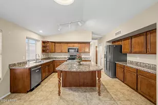 12748 W Roanoke Ave, Avondale, AZ 85392 - Photo 2