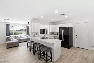 1934 W Kristal Way, Phoenix, AZ 85027 - Photo 8