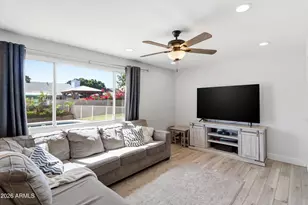 1934 W Kristal Way, Phoenix, AZ 85027 - Photo 10