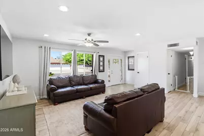 1934 W Kristal Way, Phoenix, AZ 85027 - Photo 4