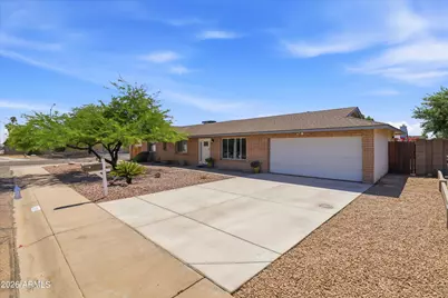 1934 W Kristal Way, Phoenix, AZ 85027 - Photo 2
